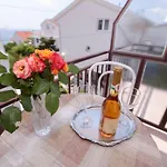 Adna 3* Podaca