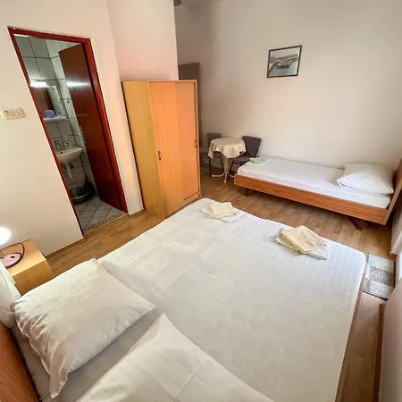 Konukevi Adna 3*