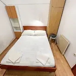 Πανσιόν Adna