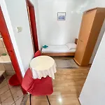 Adna Πανσιόν