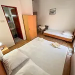 Πανσιόν Adna 3*