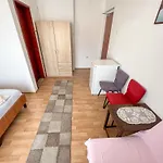 Adna Πανσιόν