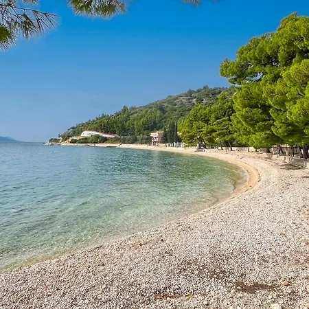 Πανσιόν Adna